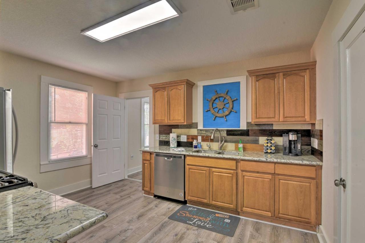 Bright Galveston Bungalow Half Mi To Pleasure Pier Eksteriør bilde